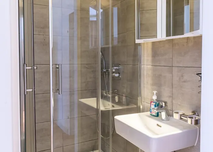 Apartment Business - Ottakring *