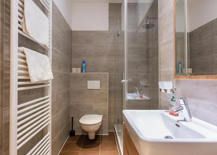 Business - Ottakring Apartment *
